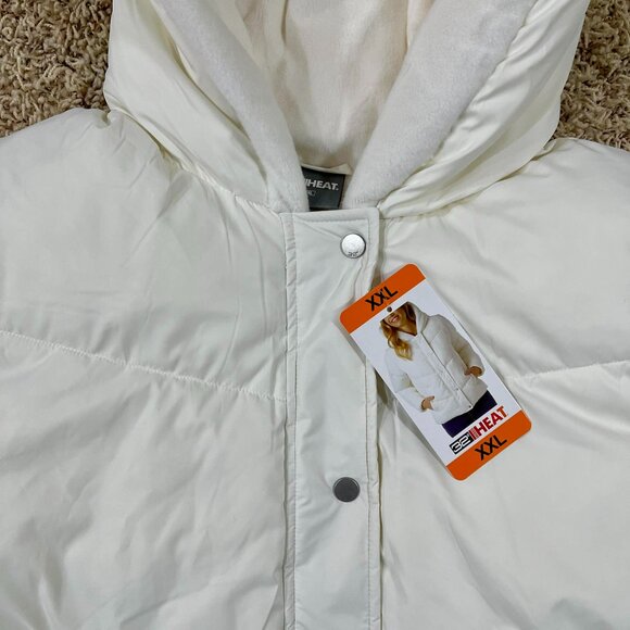 32 Degrees Women’s Quilted Jacket with Plush Lined Hood White, Size XXL (New) - Picture 5 of 16
